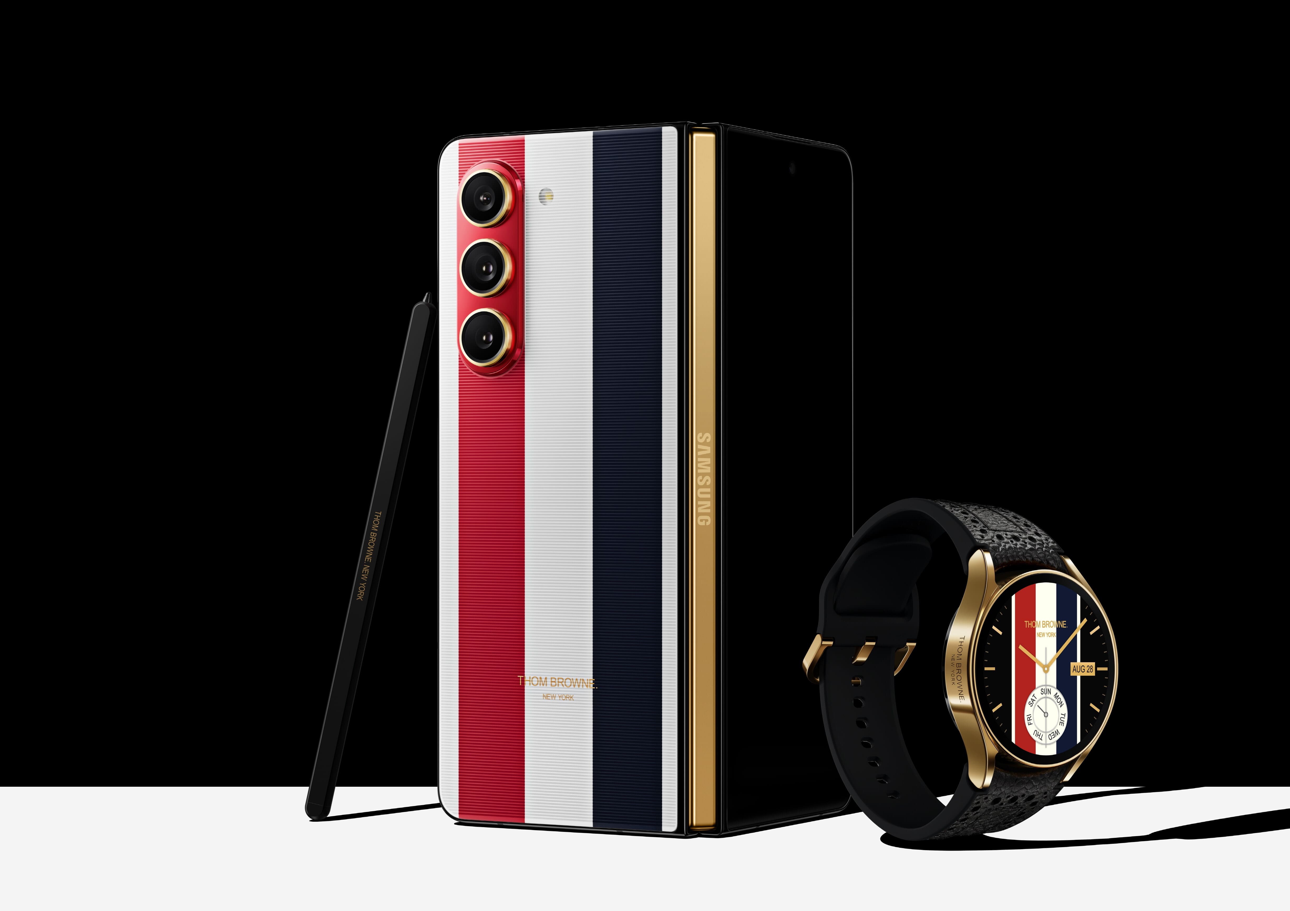 Samsung - تعلن شركة Samsung عن إصدار Thom Browne المحدود لهذا العام لهاتفي Galaxy Z Fold5 وWatch6